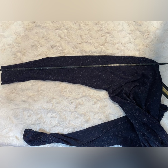 Joseph A Navy Sweater - Picture 10 of 10